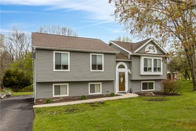 1501 N Randolph Drive, House other with 3 bedrooms, 2 bathrooms and 2 parking in Jefferson Hills PA | Image 1