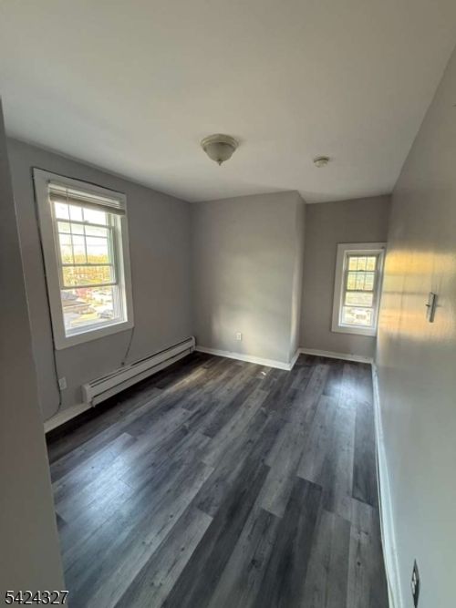 276 Summer Ave, Newark, NJ, 07104-2765 | Card Image