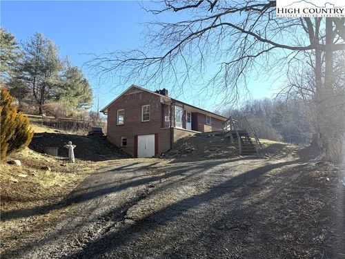 288 Sussex Rd, Grassy Creek, NC, 28631-9316 | Card Image
