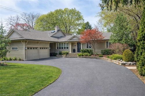 4391 Lakeshore Rd, Burlington, ON, L7L1B3 | Card Image