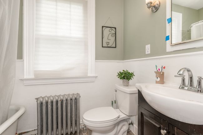 27 Thornton St, House other with 4 bedrooms, 2 bathrooms and null parking in Hamden CT | Image 18