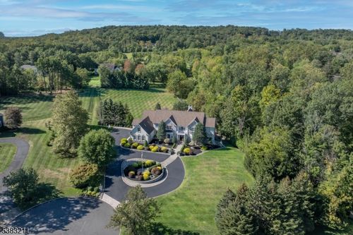 35 Primrose Ln, Basking Ridge, NJ, 07920-3441 | Card Image
