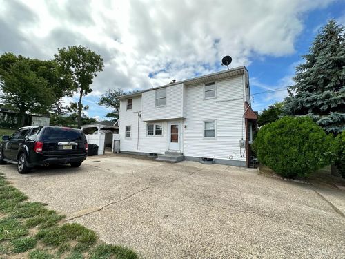 6820 Lee Ave, PENNSAUKEN, NJ, 08110-6123 | Card Image