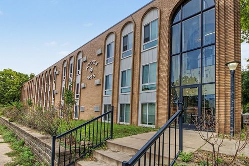 206-2525 3rd Ave S, Minneapolis, MN, 55404-4306 | Card Image