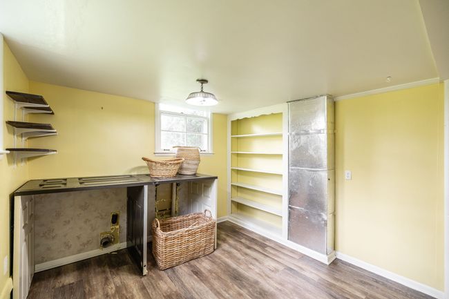 There is also built in shelves for even more storage. | Image 49
