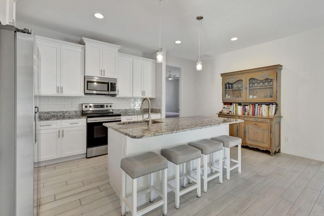 774 Se Ablett Ln, House other with 4 bedrooms, 3 bathrooms and null parking in Port St. Lucie FL | Image 4