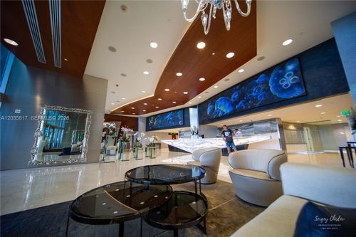1906-17121 Collins Ave, Sunny Isles Beach, FL, 33160-3897 | Card Image