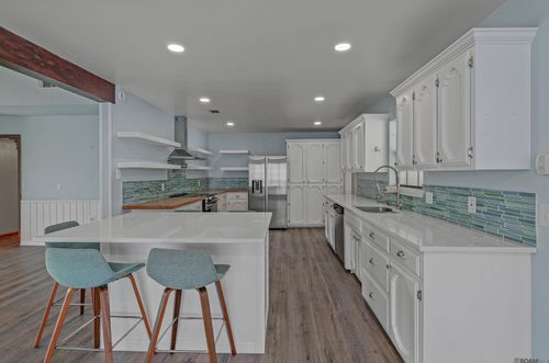 6647 Maple St, Zachary, LA, 70791-2985 | Card Image