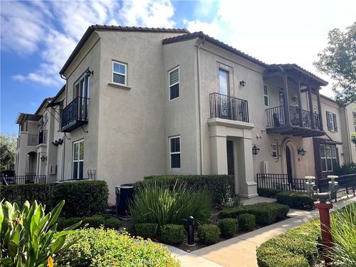 883 Terrace Ln W, Diamond Bar, CA, 91765-4567 | Card Image