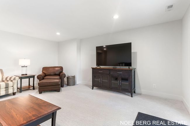 49-web-or-mls-18153-newgate-ln | Image 36