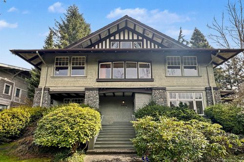3924 Pine Crescent, Vancouver, BC, V6J4K5 | Card Image