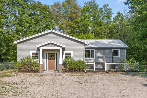 2980 Old State Rd, Weidman, MI, 48893-8687 | Card Image