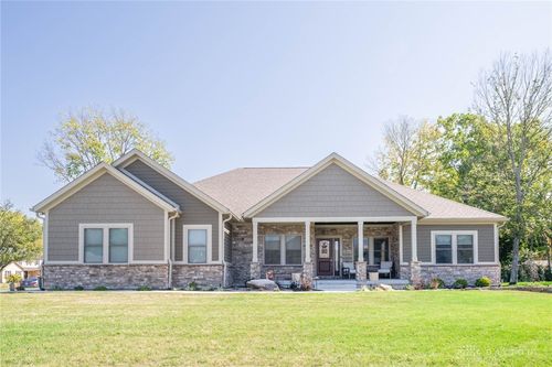 1610 Creekwood Dr, Troy, OH, 45373-4527 | Card Image