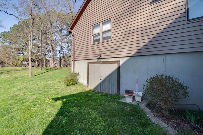8556 Kee Mac Ln, House other with 2 bedrooms, 2 bathrooms and 3 parking in Alton IL | Image 61