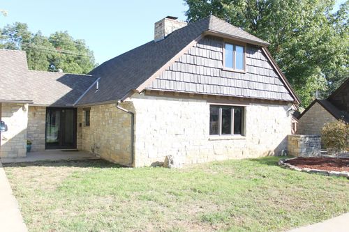 1710 Cotswold Ln, Winfield, KS, 67156-5450 | Card Image