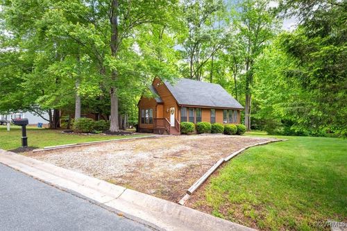 15803 Roland View Dr, Chester, VA, 23831-7246 | Card Image