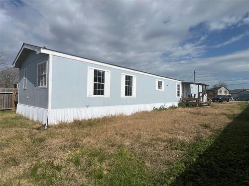 2525 Oyster Creek Bnd, Oyster Creek, TX, 77541-7924 | Card Image