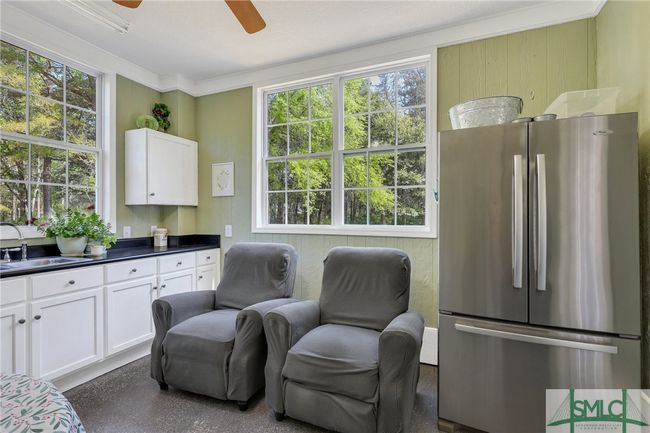 Kitchenette on ground level | Image 36