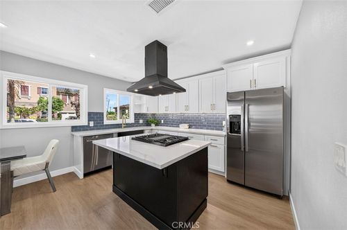 21117 Normandie Ave, Torrance, CA, 90501-2348 | Card Image