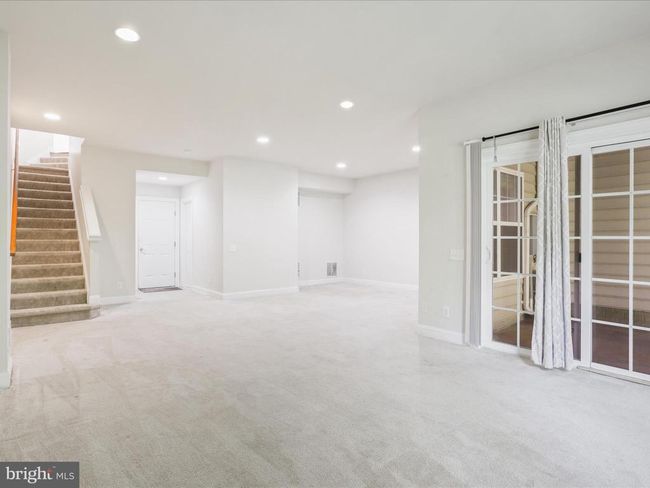 25486 Hopton House Ter, Townhouse with 3 bedrooms, 4 bathrooms and null parking in CHANTILLY VA | Image 15