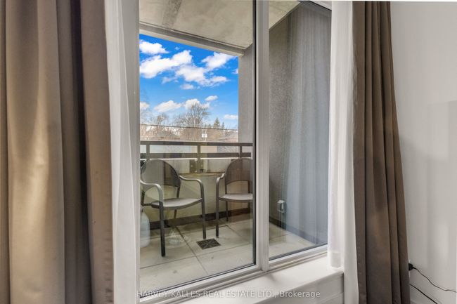 402 - 170 Chiltern Hill Rd, Condo with 2 bedrooms, 2 bathrooms and 1 parking in York ON | Image 37