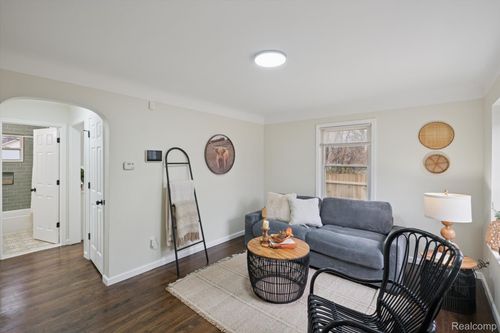 17326 Kentfield St, Detroit, MI, 48219-3452 | Card Image