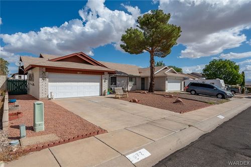977 Canyon Shadows Dr, Kingman, AZ, 86409-6958 | Card Image