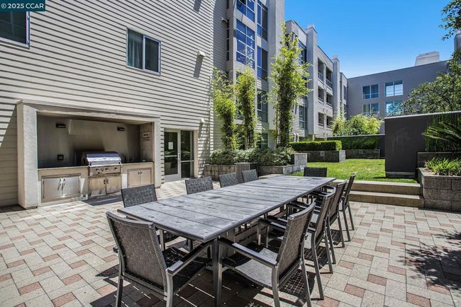 APT-148 - 1655 N California Blvd, Condo with 1 bedrooms, 2 bathrooms and 2 parking in Walnut Creek CA | Image 25