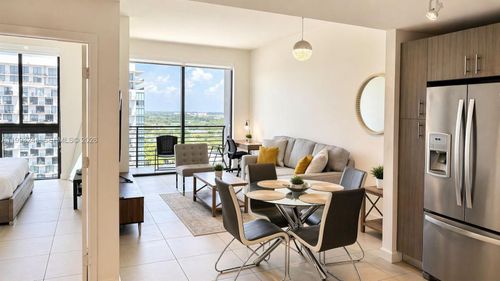 1812-5350 Nw 84th Ave, Doral, FL, 33166-3363 | Card Image