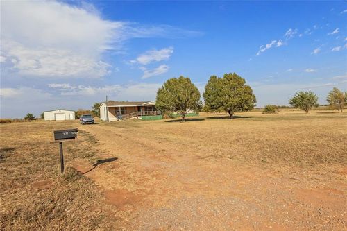 7677 E 730 Rd, Loyal, OK, 73756-5642 | Card Image