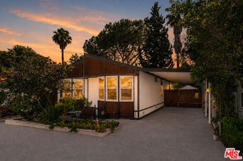 1165 Cherokee, Topanga, CA, 90290-4424 | Card Image