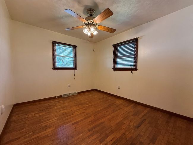 342 E Cox St, House other with 3 bedrooms, 2 bathrooms and null parking in Forsyth IL | Image 8
