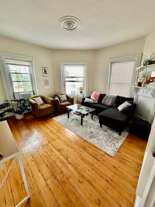 2-111 H St, Boston, MA, 02127-3020 | Card Image