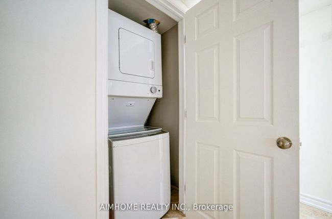 221 St Lawrence St, House other with 4 bedrooms, 3 bathrooms and 3 parking in Whitby ON | Image 31