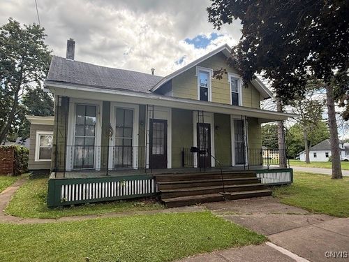 451 Stone St, Oneida, NY, 13421-1933 | Card Image