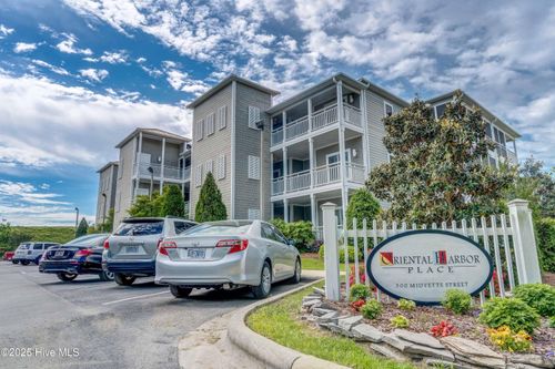 a1-300 Midyette St, Oriental, NC, 28571-8201 | Card Image