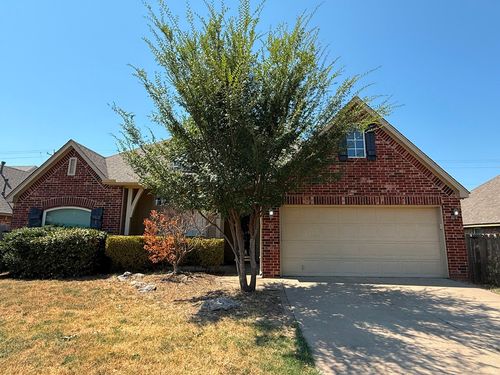 10402 N 114th East Ave, Owasso, OK, 74055-6483 | Card Image