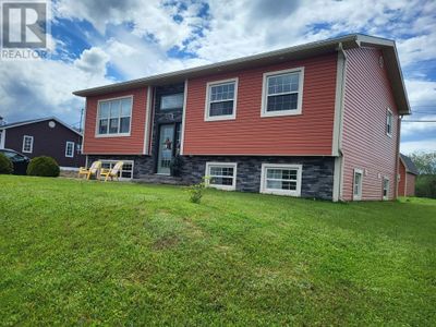 137 Main St, House other with 3 bedrooms, 2 bathrooms and null parking in Point Leamington NL | Image 3