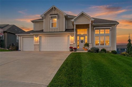 2160 Hay Market Ct, Liberty, MO, 64068-7463 | Card Image