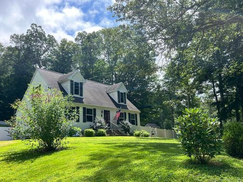 114 Breakneck Hill Rd, Killingly, CT, 06241-1744 | Card Image