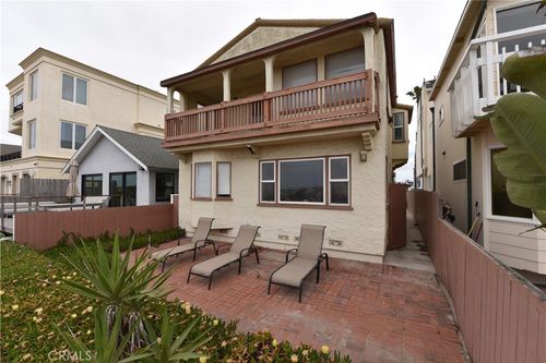 16861 S Pacific Ave, Sunset Beach, CA, 90742-2065 | Card Image