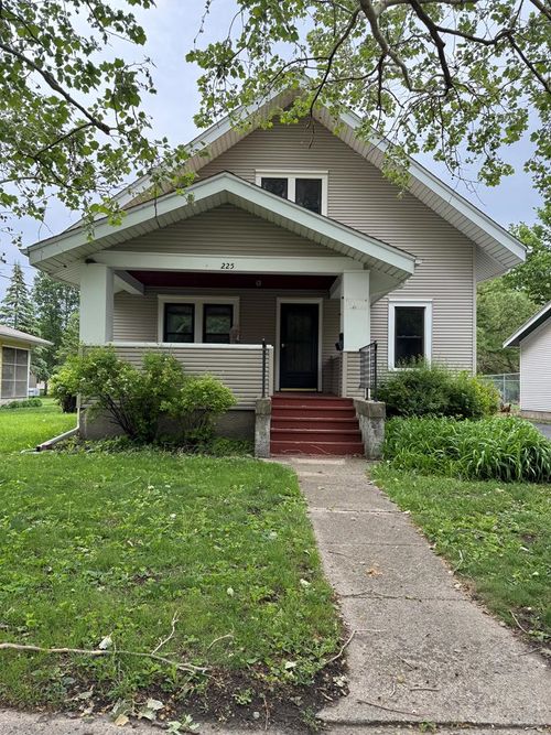 225 N. 1st St., Rockwell City, IA, 50579 | Card Image