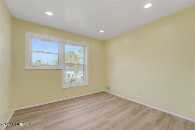 29 Lohsen Ave, House other with 3 bedrooms, 2 bathrooms and null parking in Keansburg NJ | Image 17