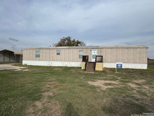 unit-b-110 Deer Park Rd, La Vernia, TX, 78121-5244 | Card Image