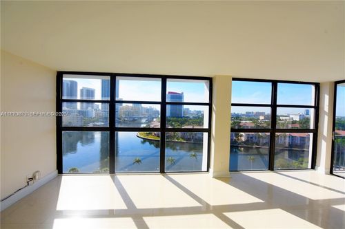 1124-200 Leslie Dr, Hallandale Beach, FL, 33009-7311 | Card Image