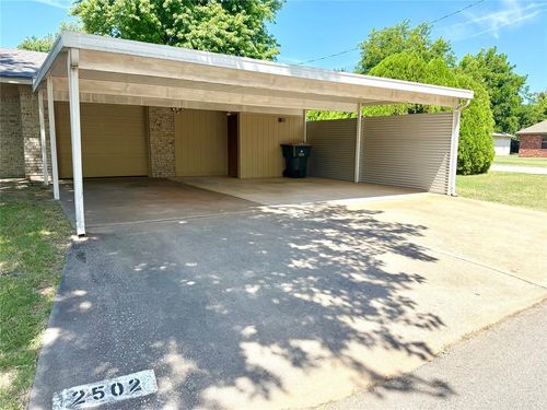 2502 S 19th St, Chickasha, OK, 73018-6314 | Card Image