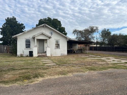 1121 W Bryan St, Memphis, TX, 79245-2435 | Card Image