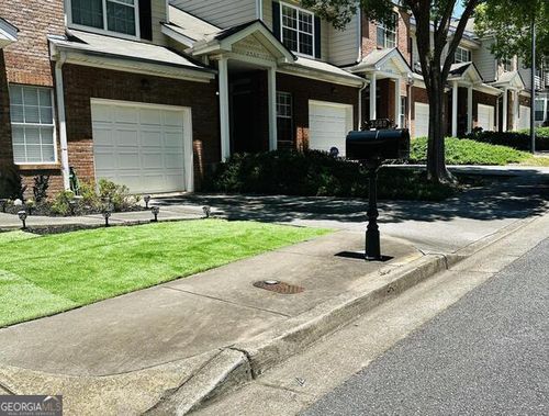 2567 Laurel Cir Nw, Atlanta, GA, 30311-1233 | Card Image