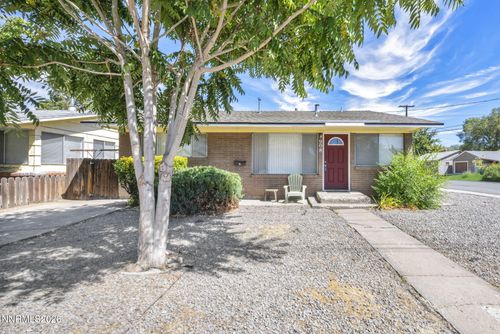 908 12th St, Sparks, NV, 89431-4410 | Card Image