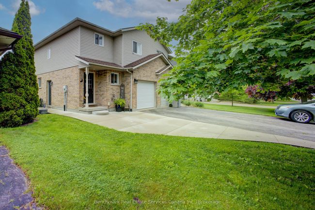 235 Huron St S, House attached with 3 bedrooms, 2 bathrooms and 3 parking in Saint Marys ON | Image 4